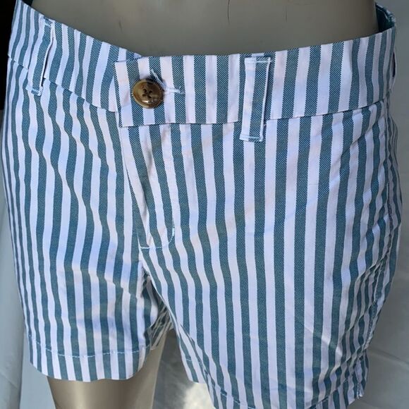 Old Navy ladies flat front striped shorts size 2 - Picture 3 of 9